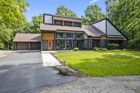 166 Sylvan Trl, Noblesville, IN 46060