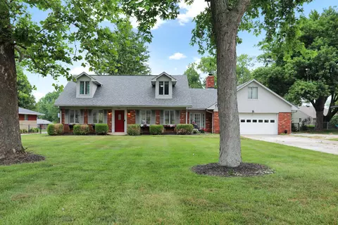 130 Woodhill Dr, Indianapolis, IN 46227