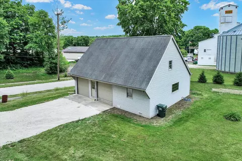 306 S Franklin St, Knightstown, IN 46148