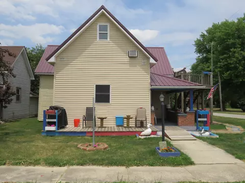 200 W Washington St, Roachdale, IN 46172