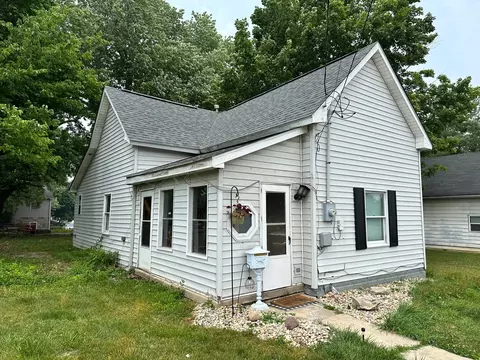 316 N Madison St, Greencastle, IN 46135