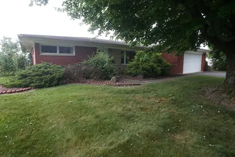 411 Country Club Dr, Batesville, IN 47006