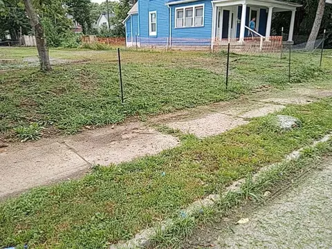 3614 N Illinois St, Indianapolis, IN 46208