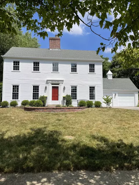 1128 Fairbanks Dr, Carmel, IN 46033