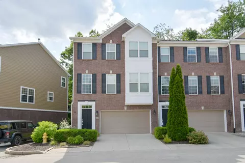 1025 Orlando St, Carmel, IN 46032