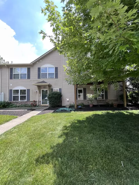 9483 Villa Woods Dr #180, Avon, IN 46123