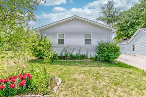 130 Scearce Ave, Danville, IN 46122