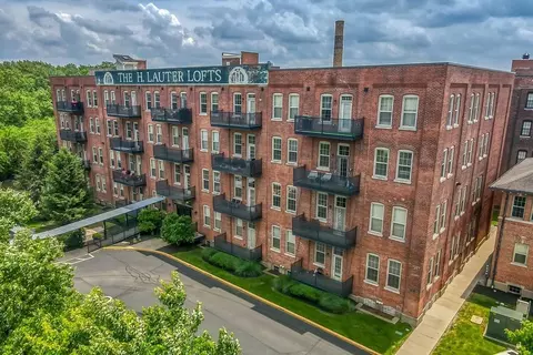 55 S Harding St #206, Indianapolis, IN 46222