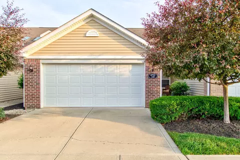 9732 Highpoint Ridge Dr #102, Fishers, IN 46037