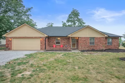514 N 1100 E, Zionsville, IN 46077