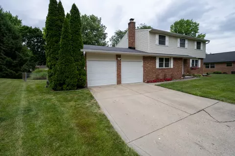 8431 Cheyenne Ct, Indianapolis, IN 46217