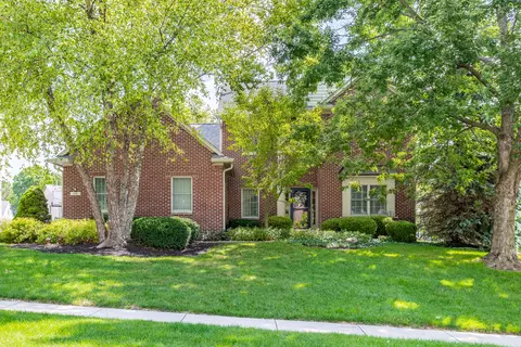 1171 Huntington Woods Pt, Zionsville, IN 46077
