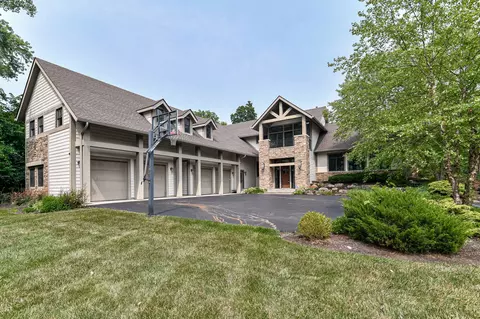 6953 Dean Rd, Indianapolis, IN 46220
