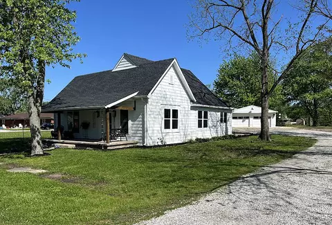 426 W Michigan St, Clayton, IN 46118