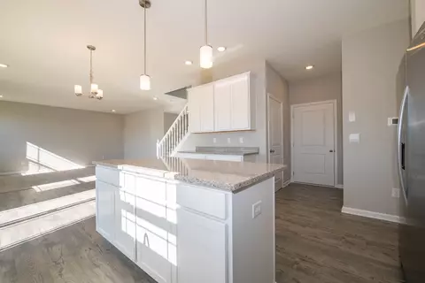 Kitchen - 7725 Rolling Green Dr, Plainfield, IN 46168 photo 5 of 5