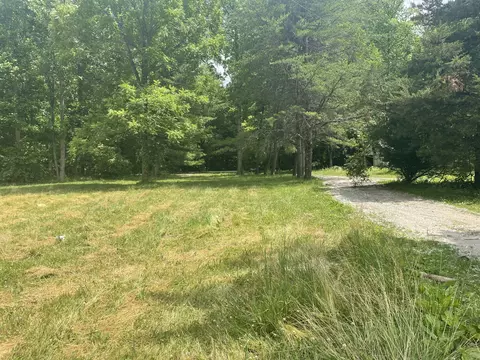 10371 Buckskin Rd, Poland, IN 47868