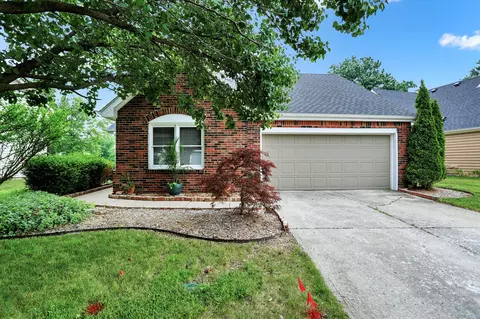 8865 White Fir Dr, Indianapolis, IN 46256