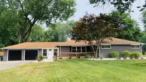 8627 El Rico Dr, Indianapolis, IN 46240