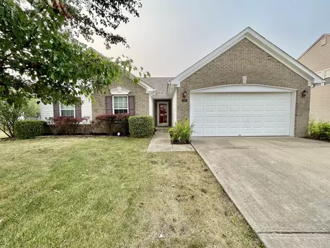 1696 Chatham Pl, Danville, IN 46122