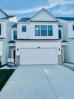 3276 Morab Dr, Zionsville, IN 46077