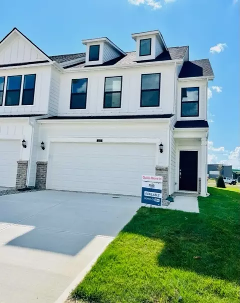 3272 Morab Dr, Zionsville, IN 46077