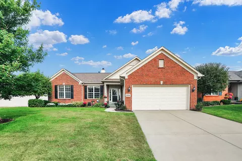 12884 Oxbridge Pl, Fishers, IN 46037
