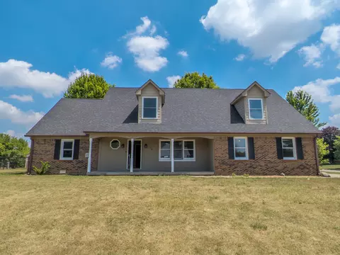 14 Colony Ct, Greenfield, IN 46140