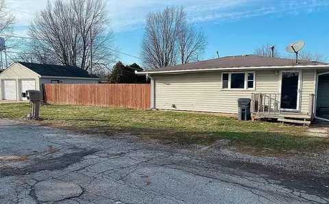 1102 Columbia Ave, Alexandria, IN 46001