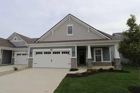 10704 Maidenhair Dr, Indianapolis, IN 46239