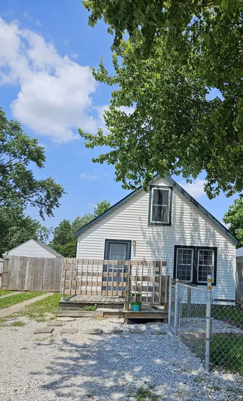5218 W Raymond St, Indianapolis, IN 46241