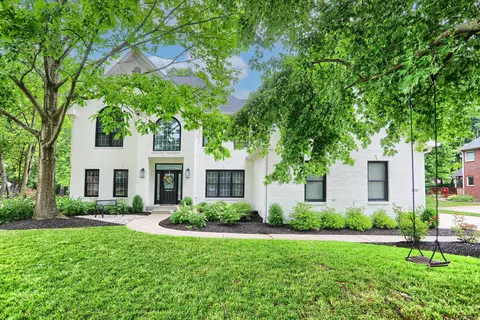 9932 Springstone Rd, Mccordsville, IN 46055
