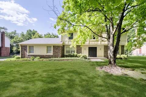 1704 White Ash Dr, Carmel, IN 46033