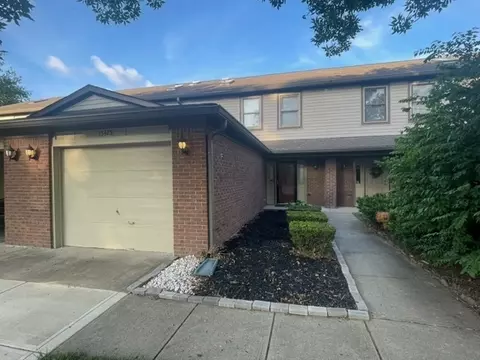 5425 Bay Harbor Dr, Indianapolis, IN 46254