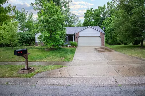 5781 Pine Knoll Blvd, Noblesville, IN 46062