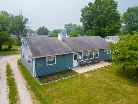 536 Northgate Dr, Greenwood, IN 46143
