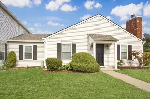 4911 Oakbrook Ct, Indianapolis, IN 46254