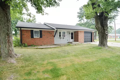 150 Forum Dr, Whiteland, IN 46184