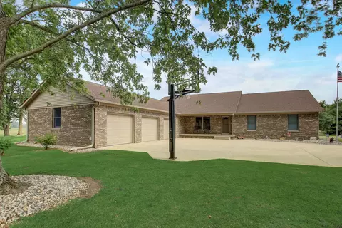 206 Oak St, Thorntown, IN 46071