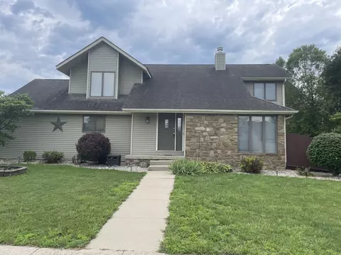 3225 Forsythia Dr, Columbus, IN 47203