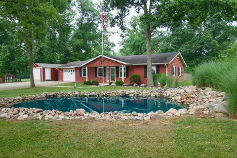 18509 N Little John Ln, Muncie, IN 47303