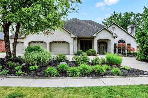 4131 Mountbatton Dr, Greenwood, IN 46143