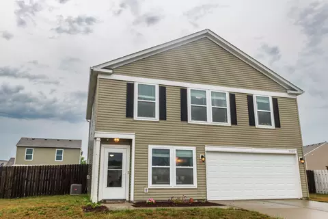 3360 Spring Valley Dr, Columbus, IN 47203