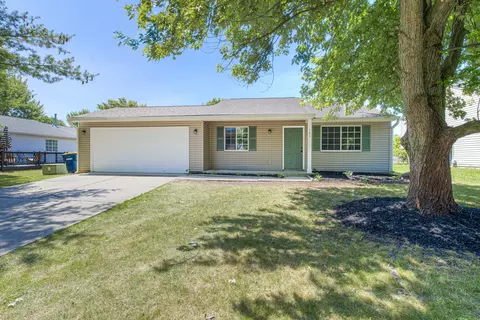 183 Country Wood Dr, Whiteland, IN 46184