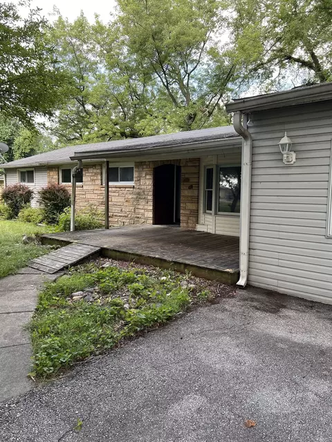 1736 E Hamblen Dr, Indianapolis, IN 46231