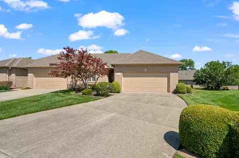 1444 Raver Ct, Greenwood, IN 46143