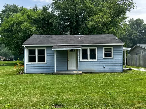 517 Maple St, Ingalls, IN 46048