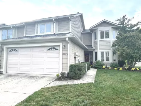 2945 River Bay N Dr, Indianapolis, IN 46240