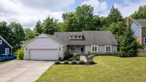 11717 Gulfstream Dr, Fishers, IN 46037