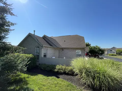 11464 Winding Wood Dr, Indianapolis, IN 46235
