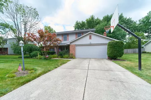 7685 Prairieview Dr, Fishers, IN 46038